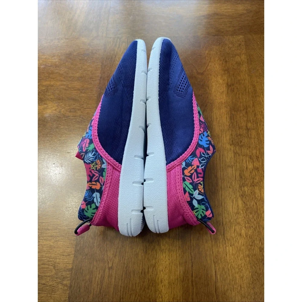 Speedo‎ Junior Girl's Slip On Shoes, Size  4/5, Multicolor